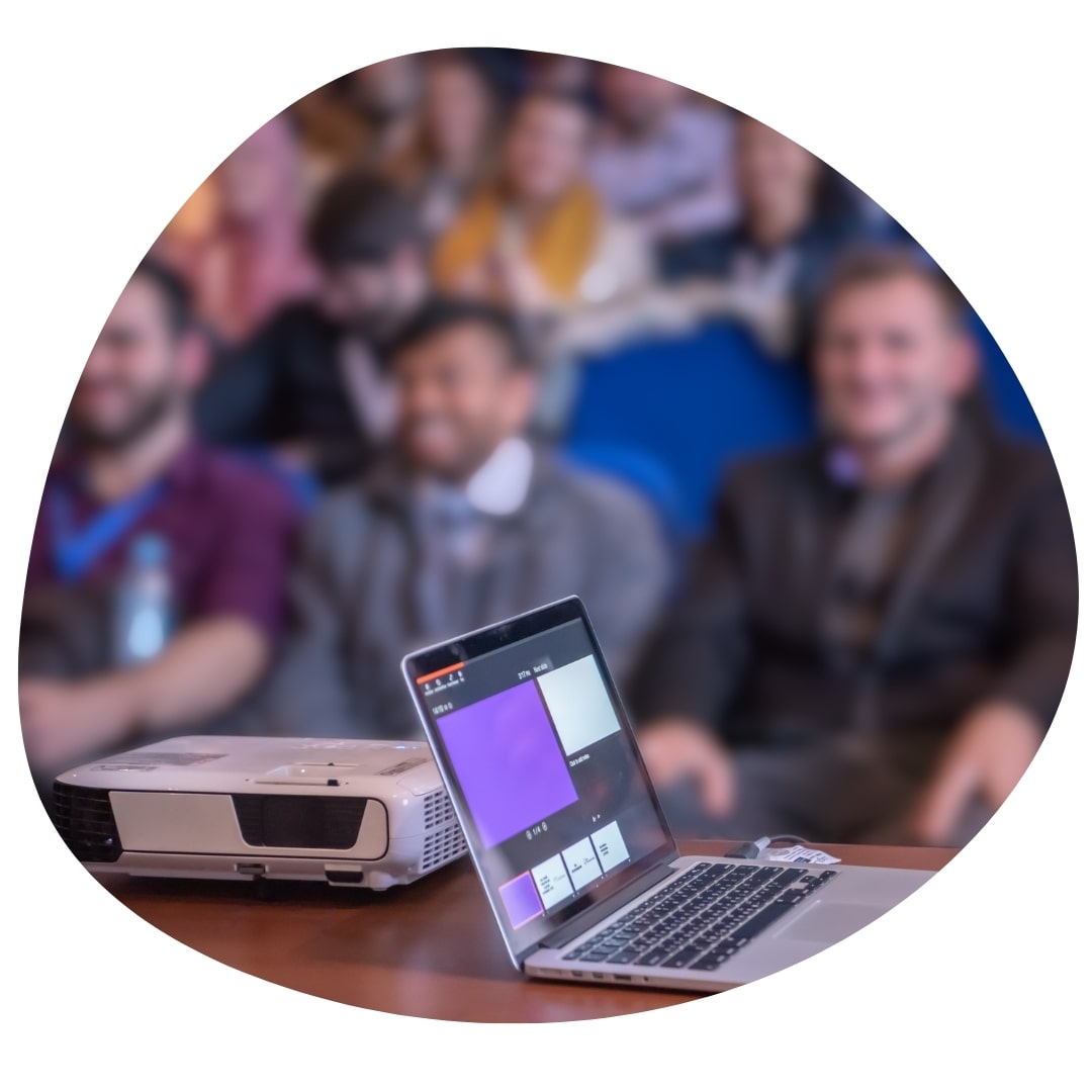 Laptop Rental for Event in Delhi